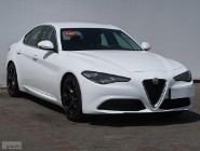 Alfa Romeo Giulia , Salon Polska, Serwis ASO, Automat, VAT 23%, Skóra, Navi,