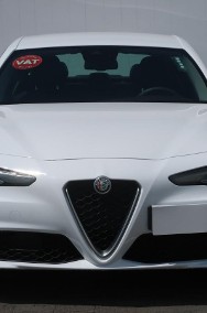 Alfa Romeo Giulia , Salon Polska, Serwis ASO, Automat, VAT 23%, Skóra, Navi,-2