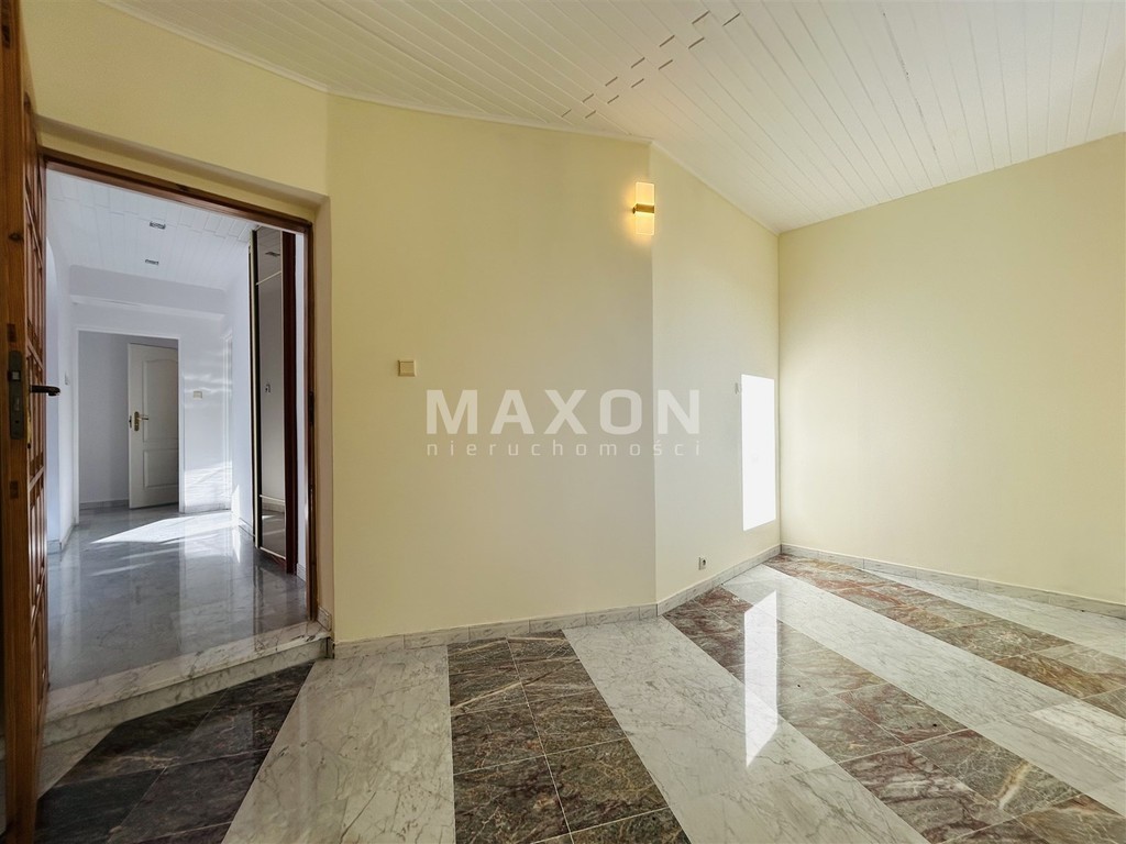 Dwupoziomowy apartament na Saskiej Kępie - Widok 6