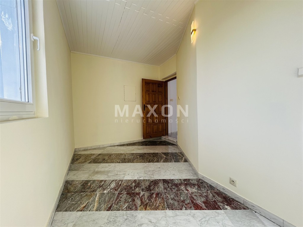 Dwupoziomowy apartament na Saskiej Kępie - Więcej