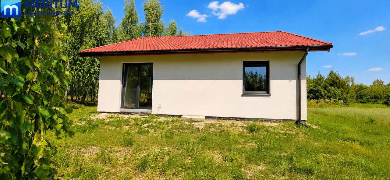 Dom parterowy ok.80m , po za strefą CPK