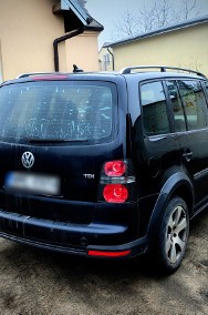 Volkswagen Touran Cross-2