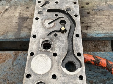 ZF 4PW45H1 Zettelmayer Volvo - skrzynia biegów - pokrywa VOE6633592-2