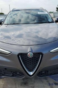 Alfa Romeo Stelvio-2