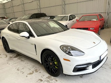 Porsche Panamera-1