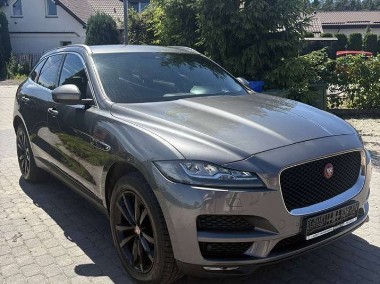 Jaguar F-Pace-1