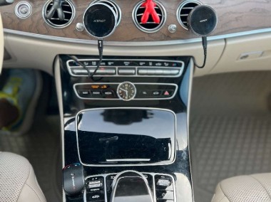 Mercedes-Benz Klasa E-1