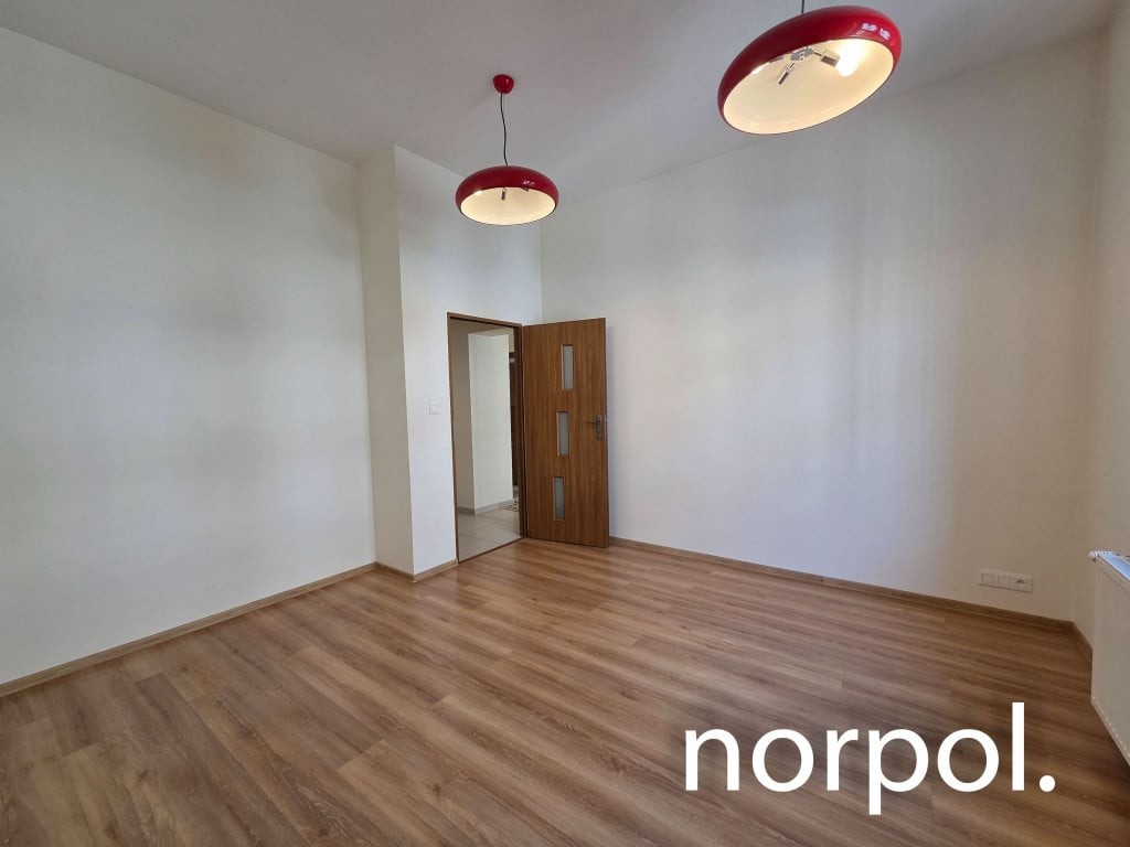 Lokal 51 m² blisko Rynku | 3 oddzielne jasne pokoje idealne na biuro - Widok 5