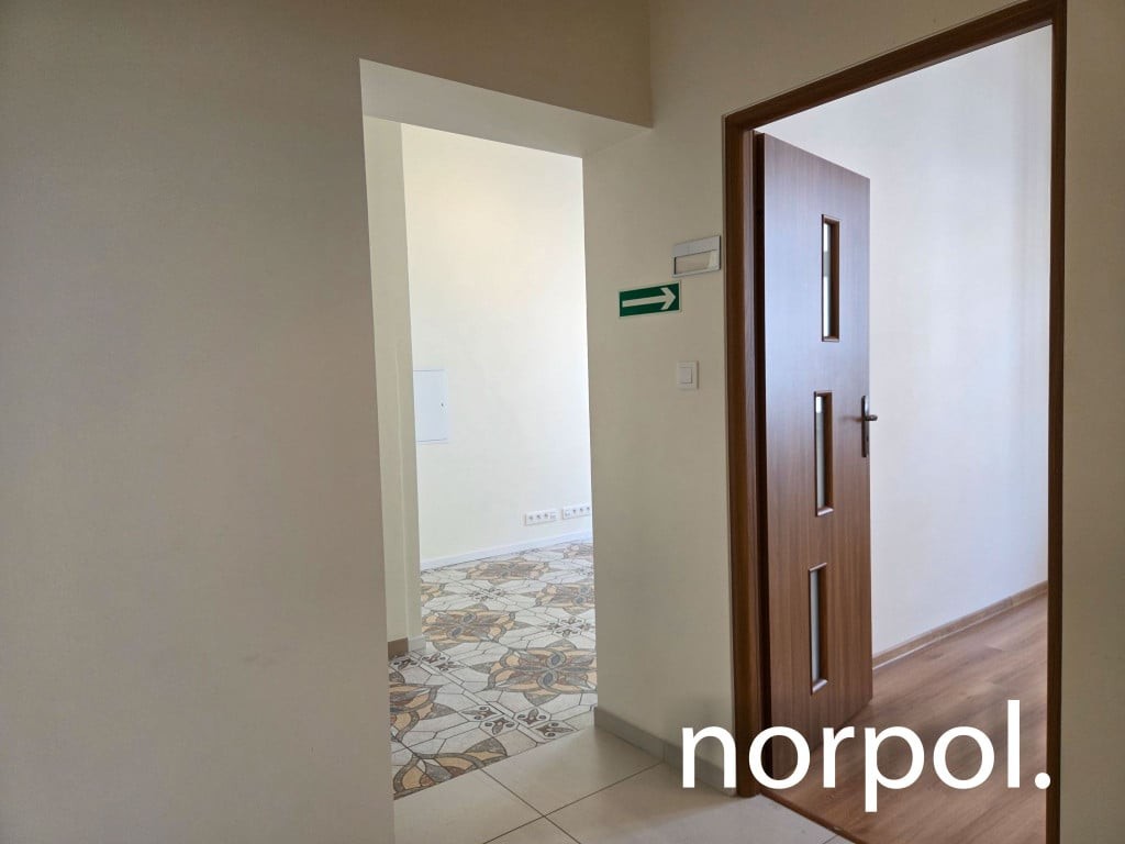 Lokal 51 m² blisko Rynku | 3 oddzielne jasne pokoje idealne na biuro - Widok 6