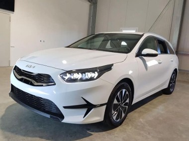 Kia Cee'd III 1.5 T-GDI M 1.5 T-GDI M 140KM-1