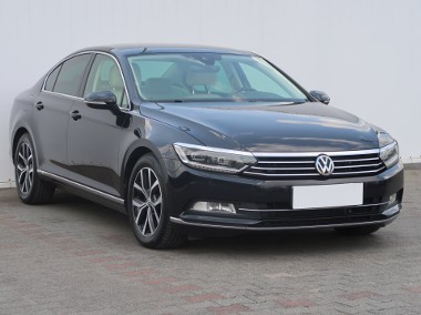 Volkswagen Passat B8 , Salon Polska, Serwis ASO, 187 KM, Automat, Skóra, Navi,-1