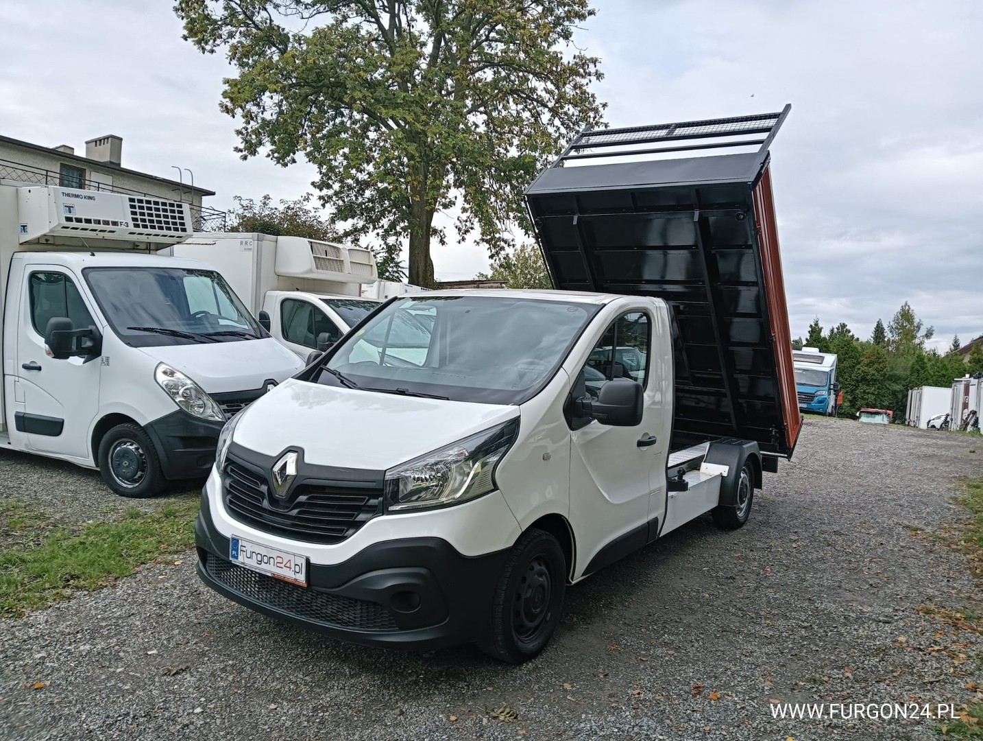 Renault Trafic WYWROTKA KIPER Z NAJAZDAMI NR 840