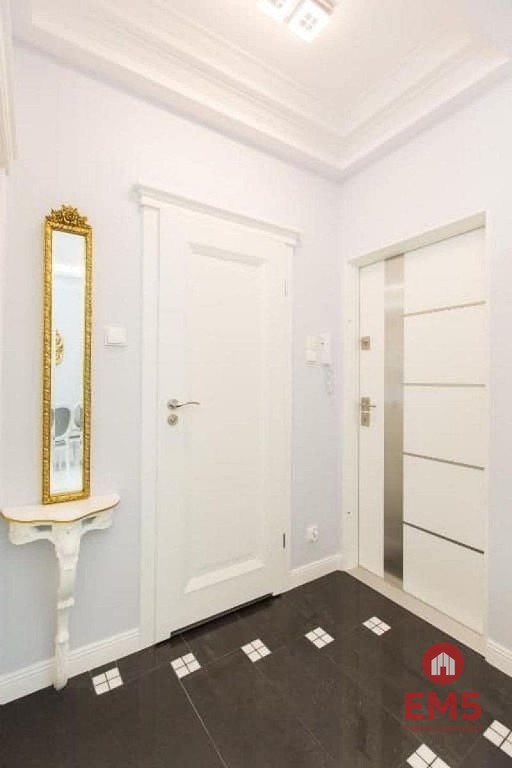 Dwa apartamenty, inwestycyjnie – další