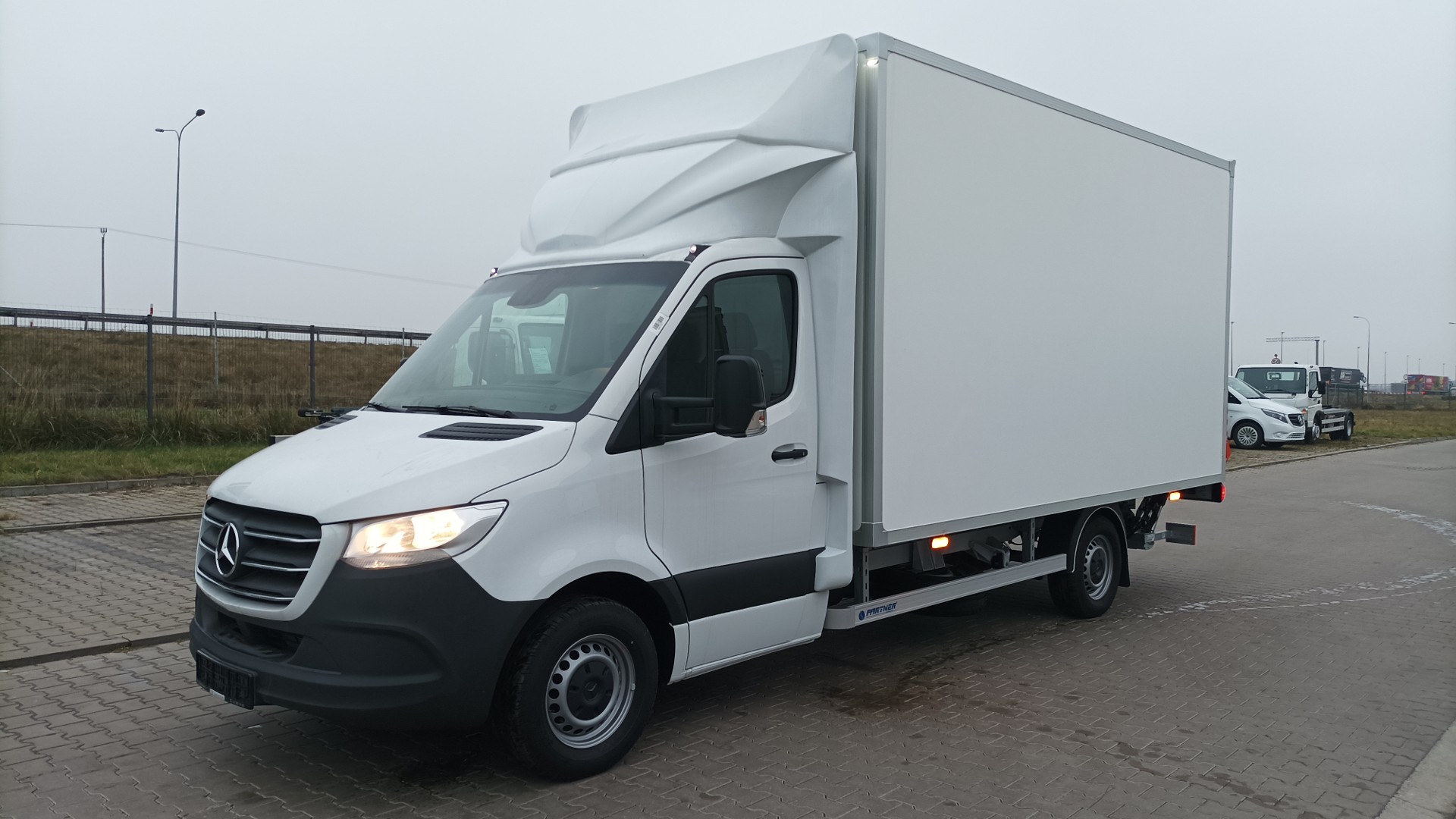 Mercedes Benz Sprinter Kontener Izolowany Ep Cdi Nowy R Od R Ki Gratka Pl Oferta