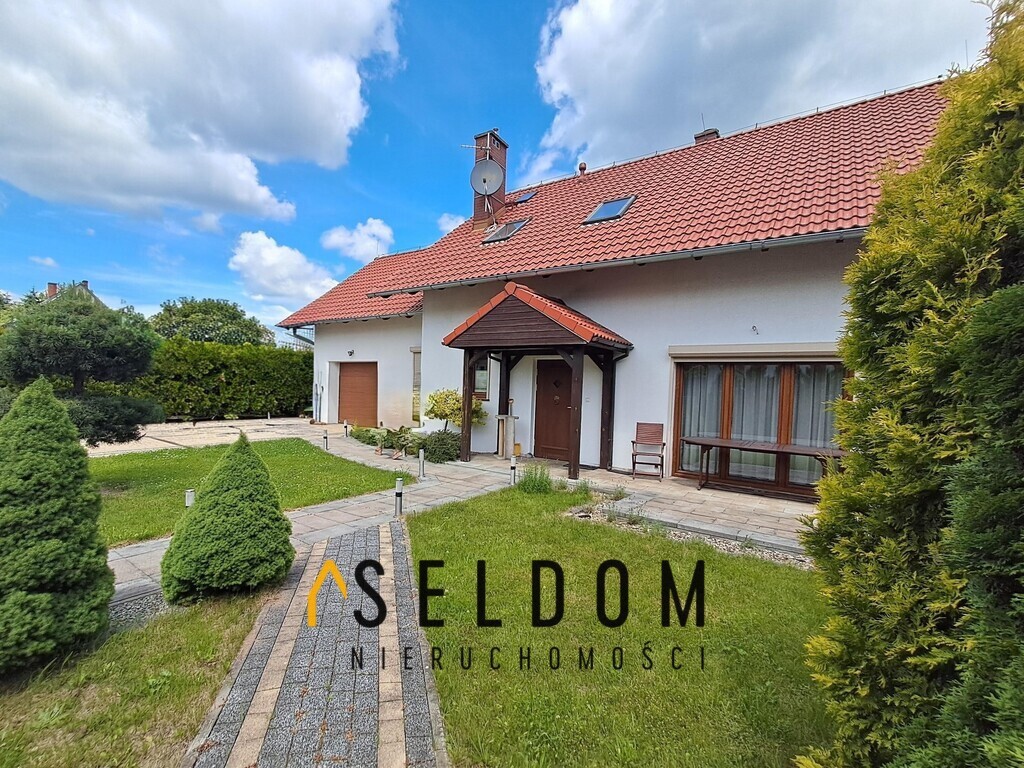 Komfortowy dom pod miastem