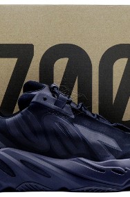 Adidas YEEZY BOOST 700 MNVN Triple Black / FV4440-2