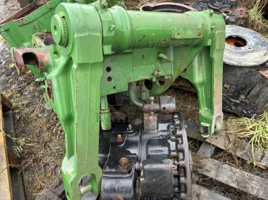 John Deere 7R 330 7R330 Obudowa Tylnego WOM Rama Tylnego Zaczepu CZĘŚCI TA15711-2