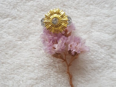 Nowy pierścionek srebrny kolor złoty kwiat słonecznik stokrotka cyrkonia-1