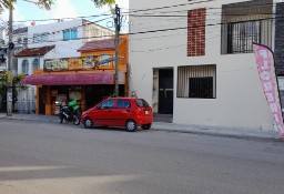 Lokal Cancún