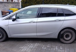 Opel Astra K Opel Astra V 1.6 T 200 KM - bogata wersja wyposazenia