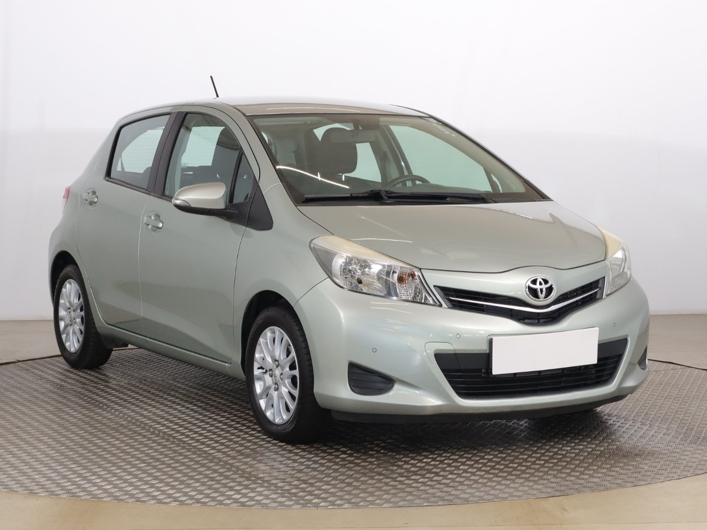 Toyota Yaris III , Salon Polska, Automat, Navi, Klima, Tempomat, Parktronic,