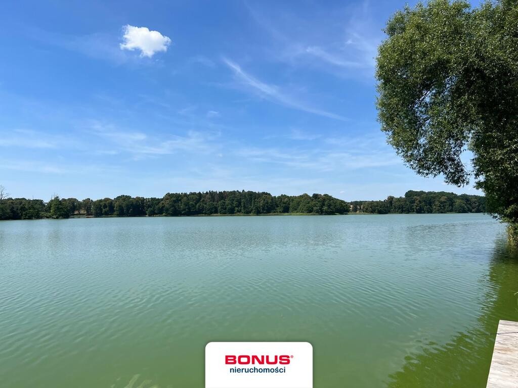 Siedlisko nad jeziorem z WZ na 3 domy – Skarpa - Więcej