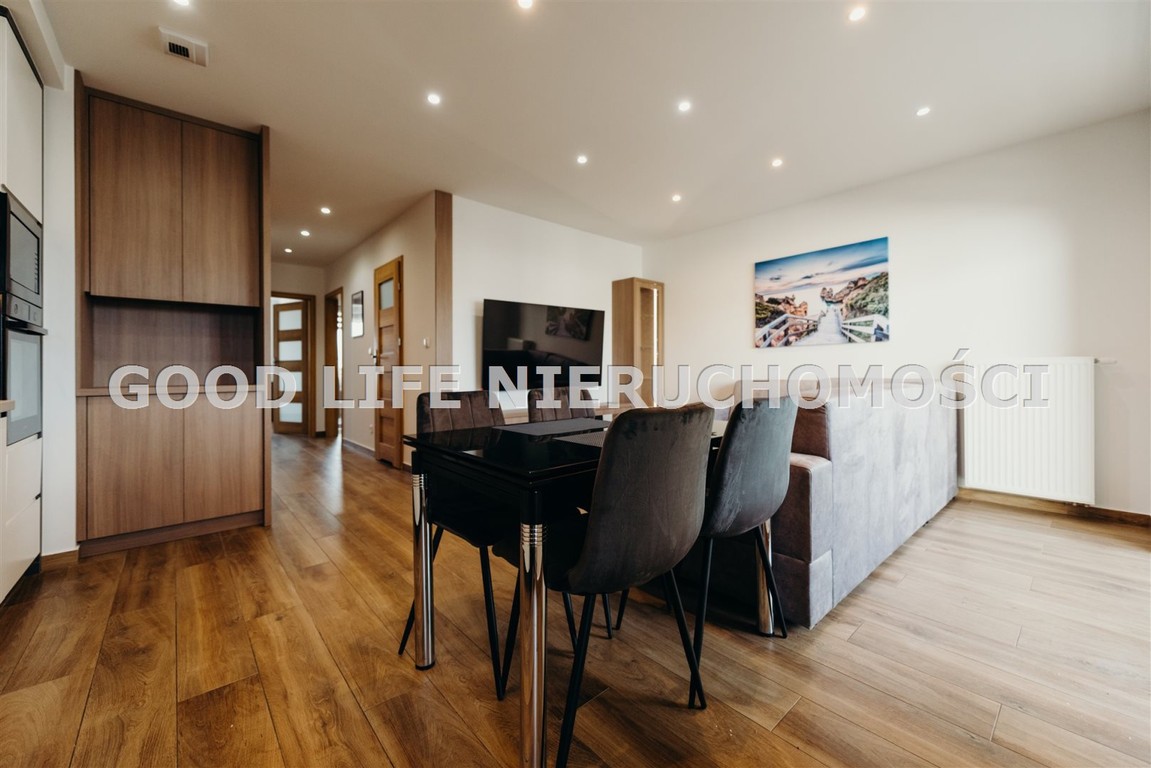 3 pokoje Kwiatkowskiego 70 m² pełne wyposażenie - Widok 2