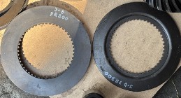 John Deere 7RXXX 7R 330 7R330 Płytka, podkładka hamulca R187527