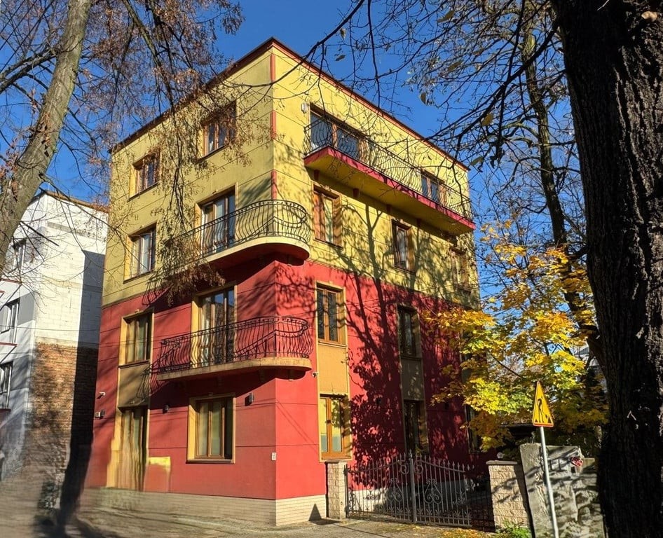 BUDYNEK MIESZKALNY WIELORODZINNY - KAMIENICA, Sosnowiec