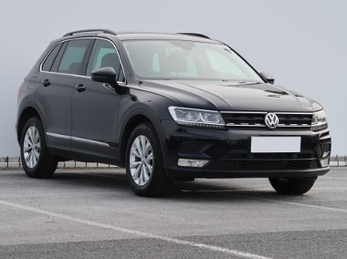 Volkswagen Tiguan , Salon Polska, Serwis ASO, DSG, Klimatronic, Tempomat,-1