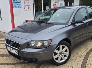 Volvo S40 II-1