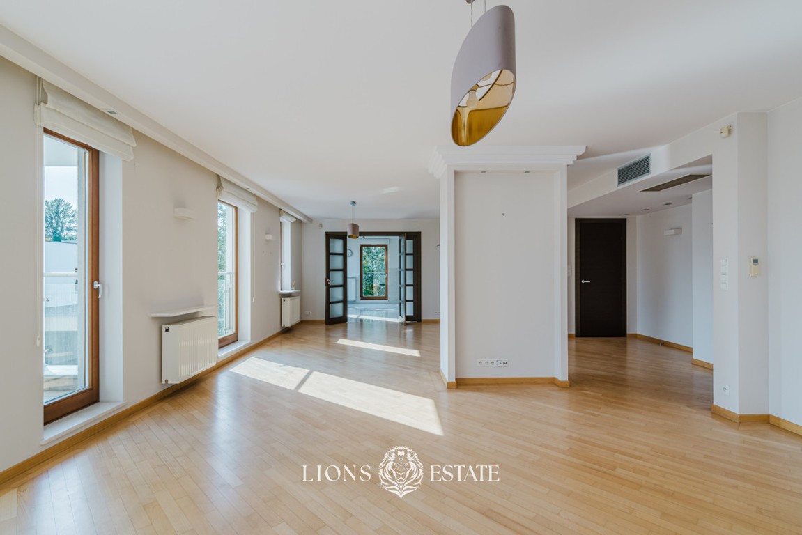 Elegancki apartament | 4 sypialnie| Taras - Widok 2
