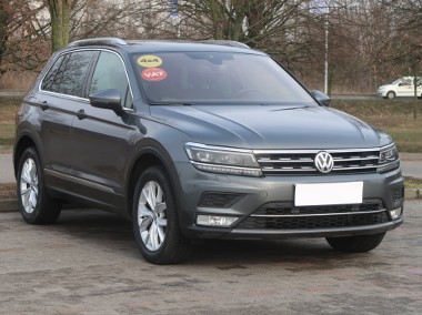 Volkswagen Tiguan , Salon Polska, Serwis ASO, DSG, VAT 23%, Navi, Klimatronic,-1