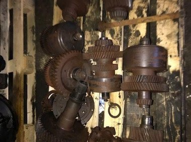 Doosan DL - Skrzynia ZF [Części]-1