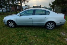 Volkswagen Passat B6 z małym przebiegem i w dobrym stanie.