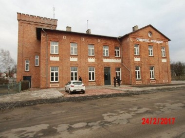 Lokal w budynku dworca, Koniecpol, ul. Dworcowa 2.-1