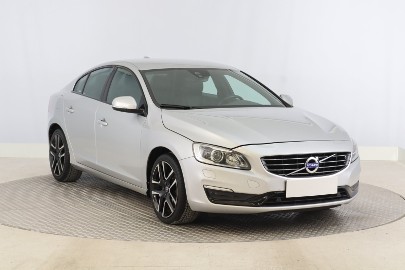 Volvo S60 II , Salon Polska, Automat, VAT 23%, Skóra, Navi, Xenon,