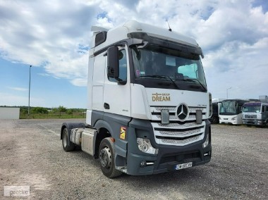 Mercedes-Benz Actros-1