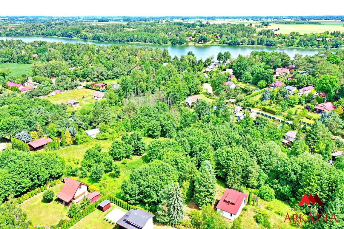 Działka na sprzedaż niedaleko jeziora! - Więcej
