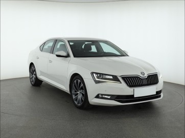 Skoda Superb III , Salon Polska, Automat, Navi, Xenon, Bi-Xenon, Klimatronic,