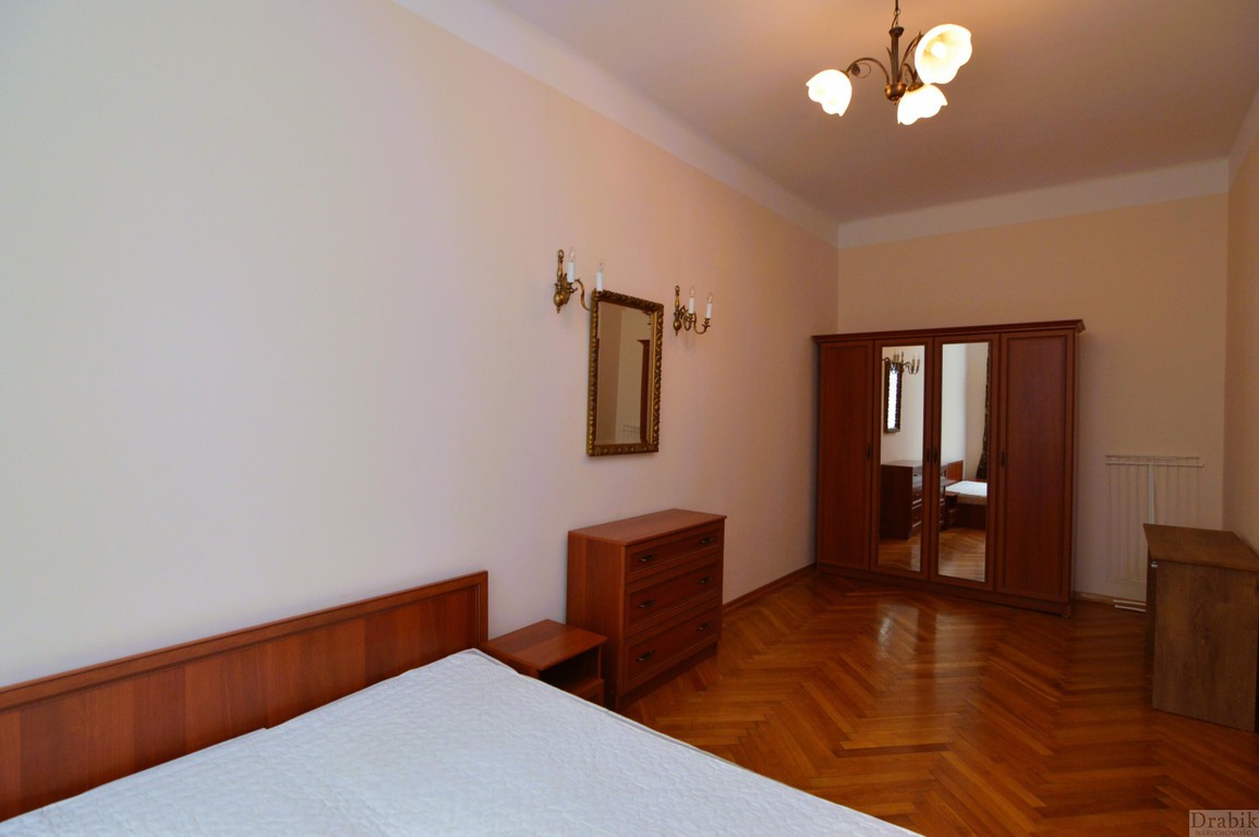 Wyjątkowy Apartament vis a vis Wawelu. - Więcej