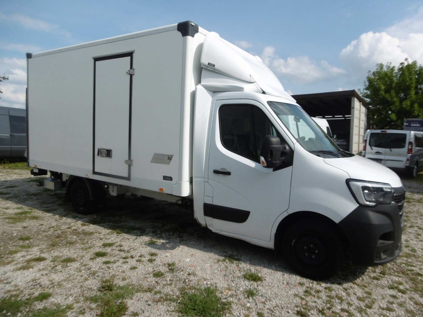 Renault Master 2.3 163 KM.Kontener Izoterma Winda 750KG Klima Navi Kamera