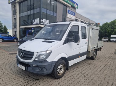 Mercedes-Benz Sprinter-1