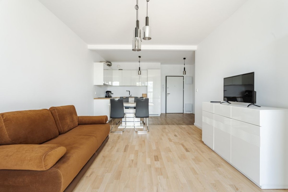 Aura Sky | kawalerka | 35,14 m² | duża loggia - More