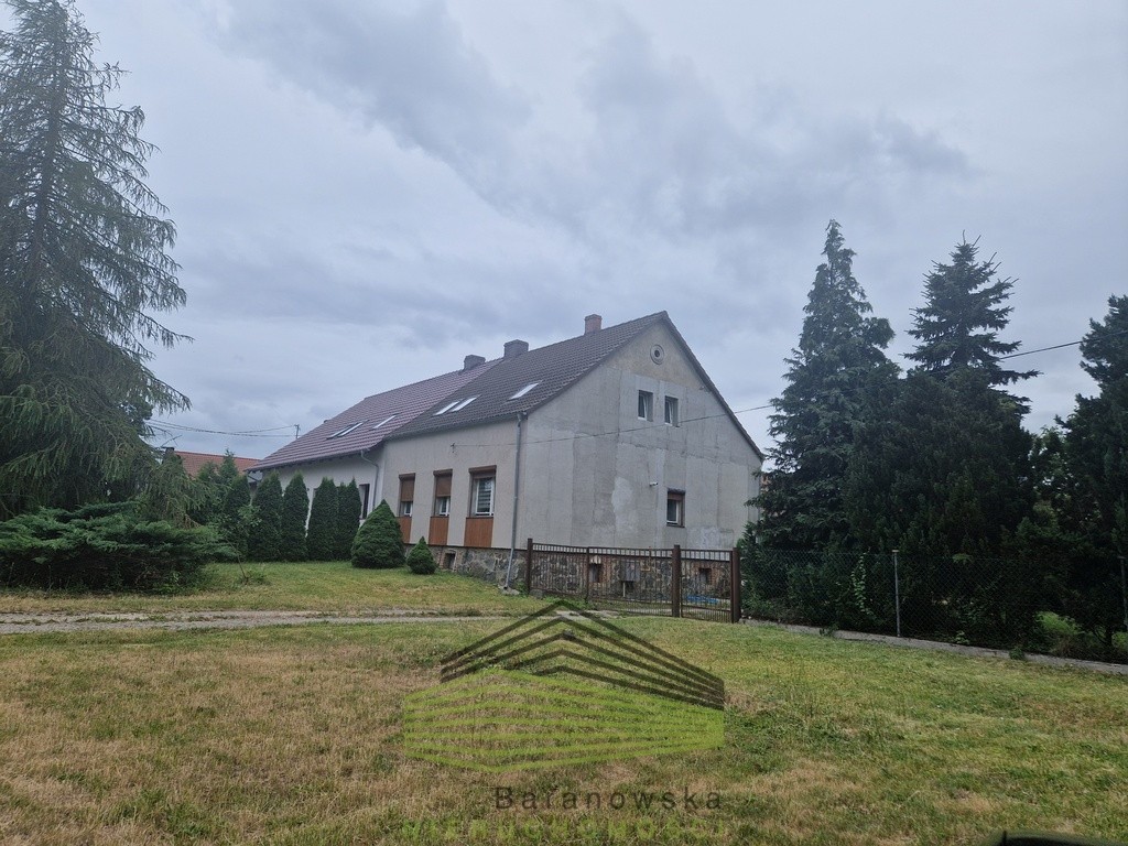 Nieruchomość Zabudowana Chwalęcice