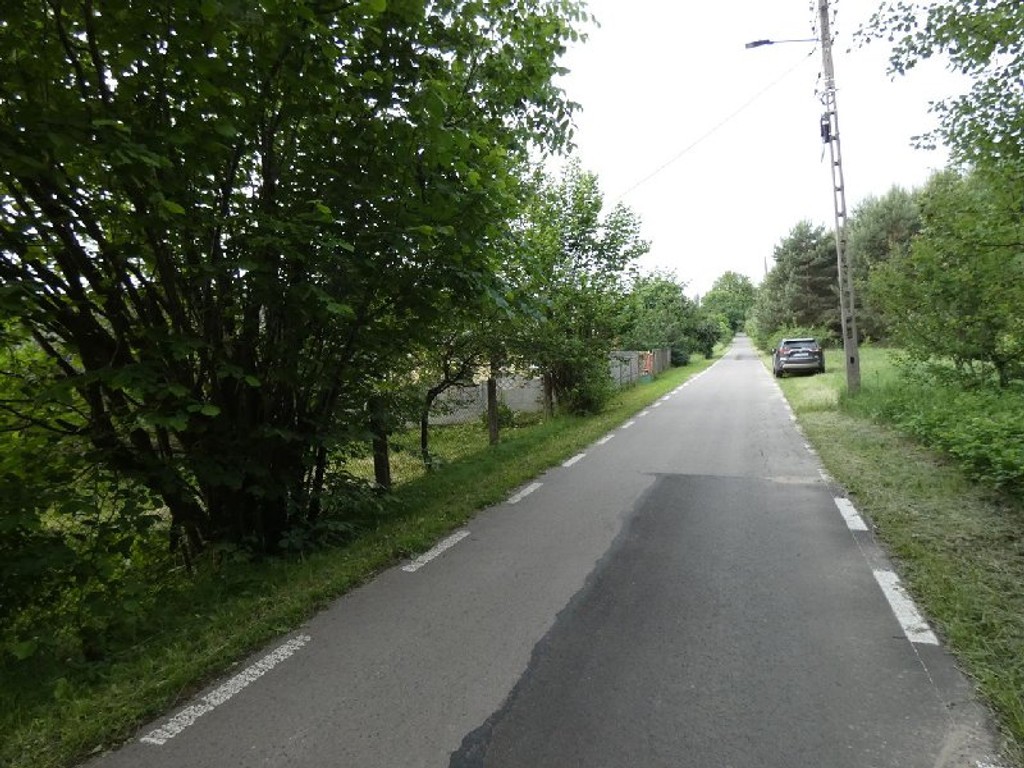 działka lub grunt na sprzedaż