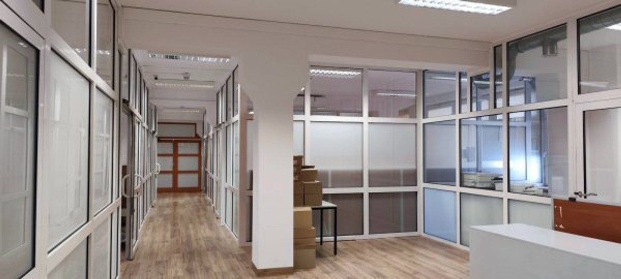 Biuro do wynajęcia, 1800 m², 40 pomieszczeń Zamość - Więcej