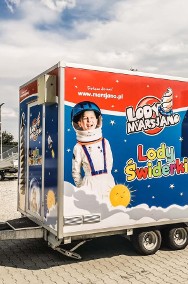 99.226 Nowim przyczepa gastronomiczna z wyposażeniem lody Marsjano handlowa sprzedażowa budka food truck DMC 2000 kg maszyna do lodów ...-2