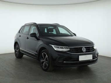 Volkswagen Tiguan , Salon Polska, 1. Właściciel, DSG, VAT 23%, Navi,-1