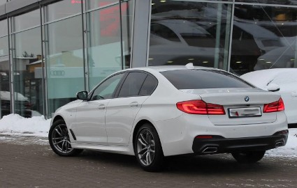 Seria 5 BMW Seria 5 520d xDrive M Sport sport